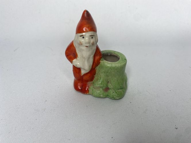 Hovedbilde Liten nisse med lysholder